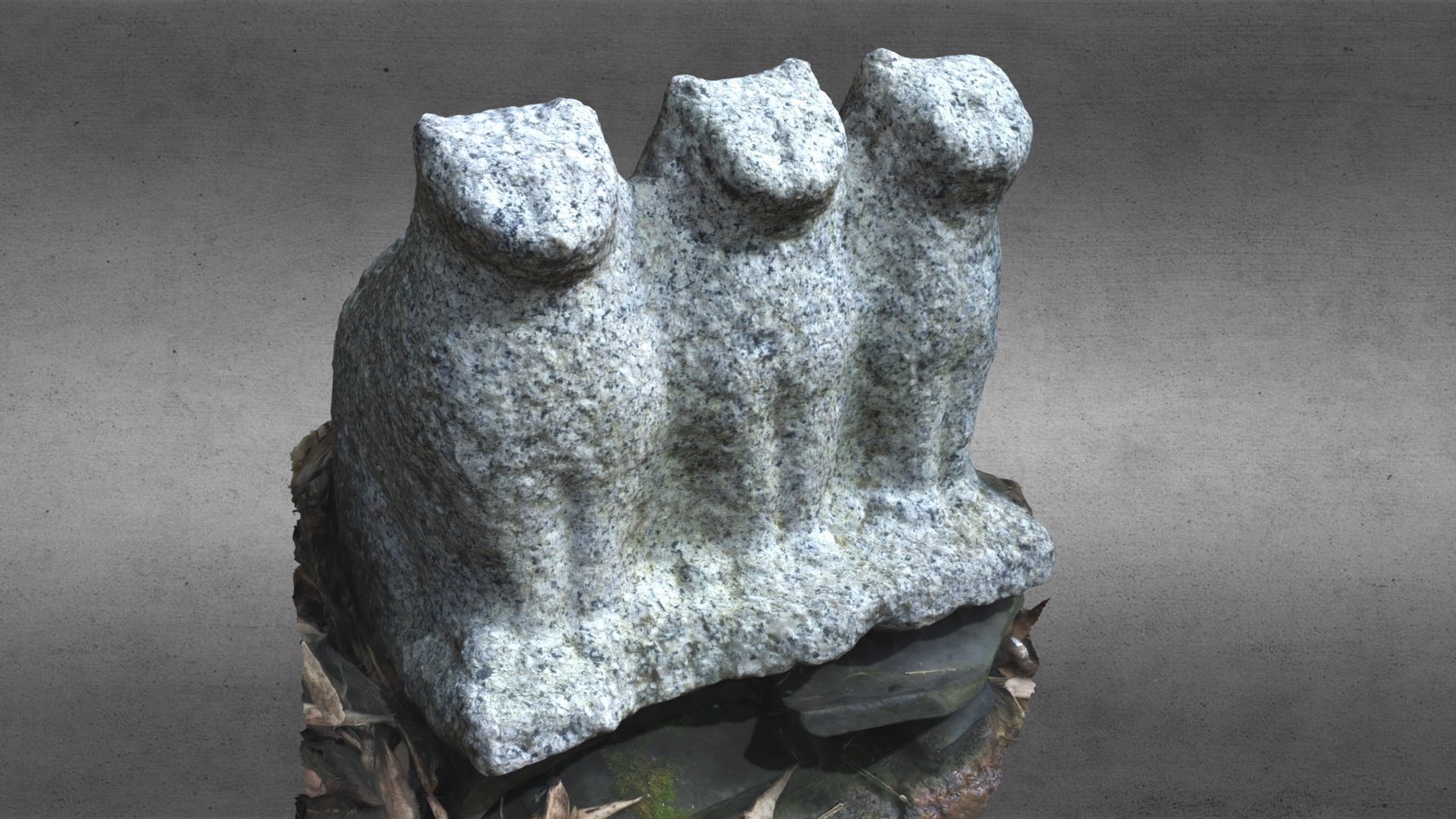 伊達市月舘町熊野神社の猫碑　Cat Monument in Japanfukushima