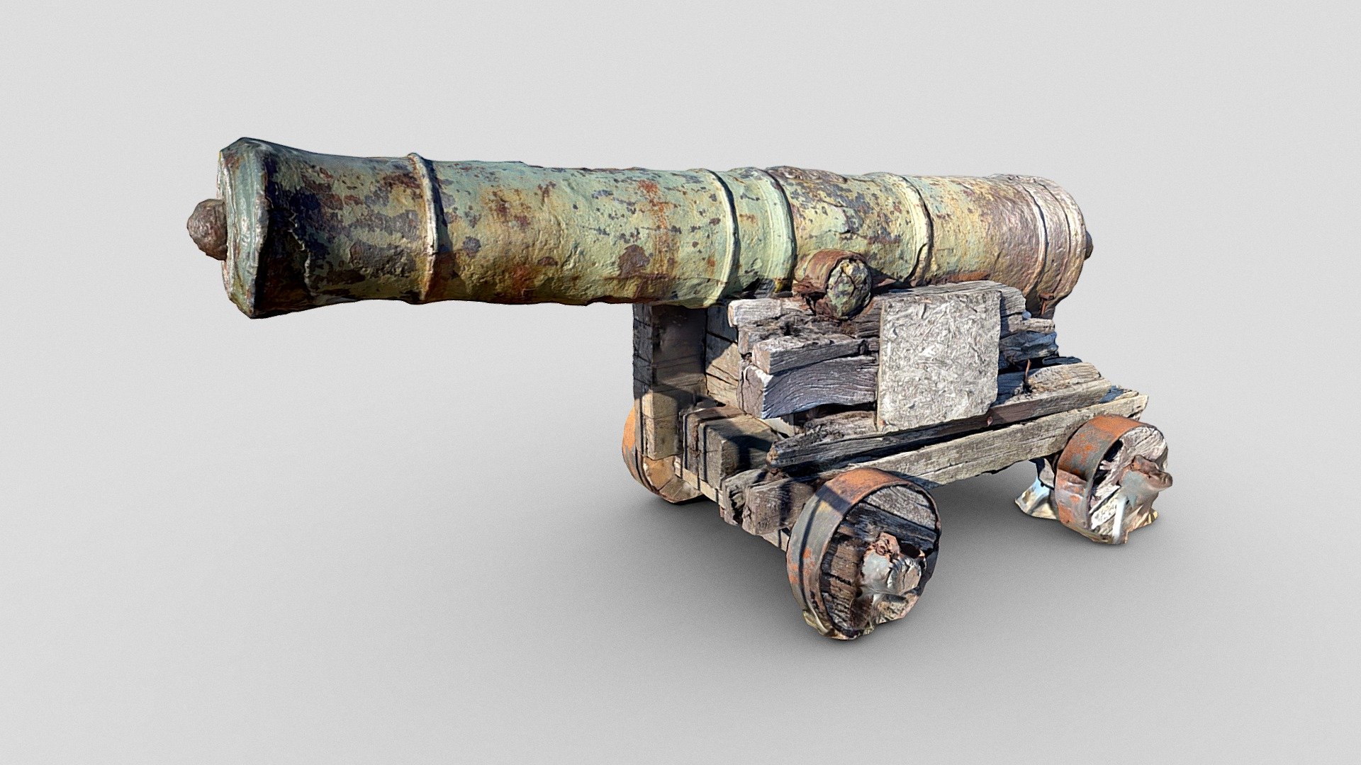 Old British cannon (HMS Maidstone, 1744)