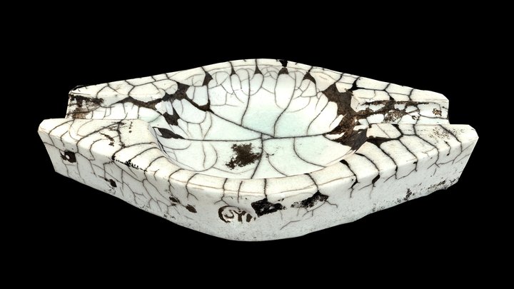 Cigar ashtray - Raku pottery 3D Model