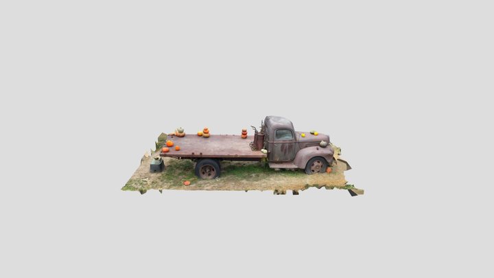 Old Pumpkin Truck 3D Model