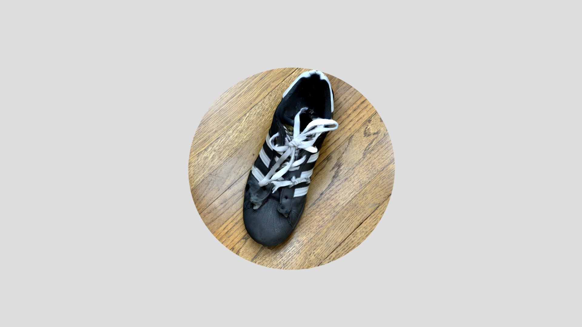 right adidas shoe