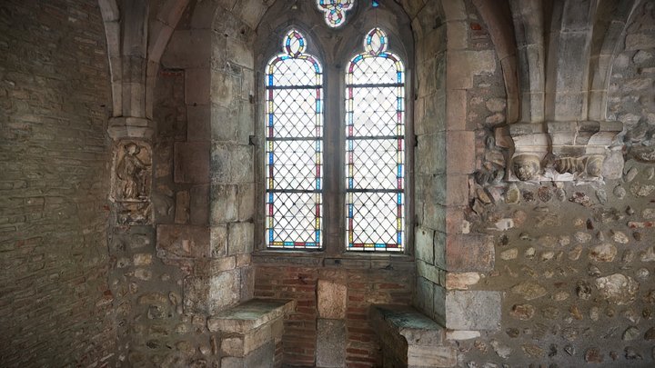 Fenêtre à vitrail du cloître d'Elne 3D Model