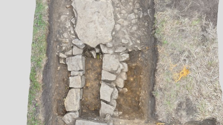HA25 - The Hollies - end of the culvert