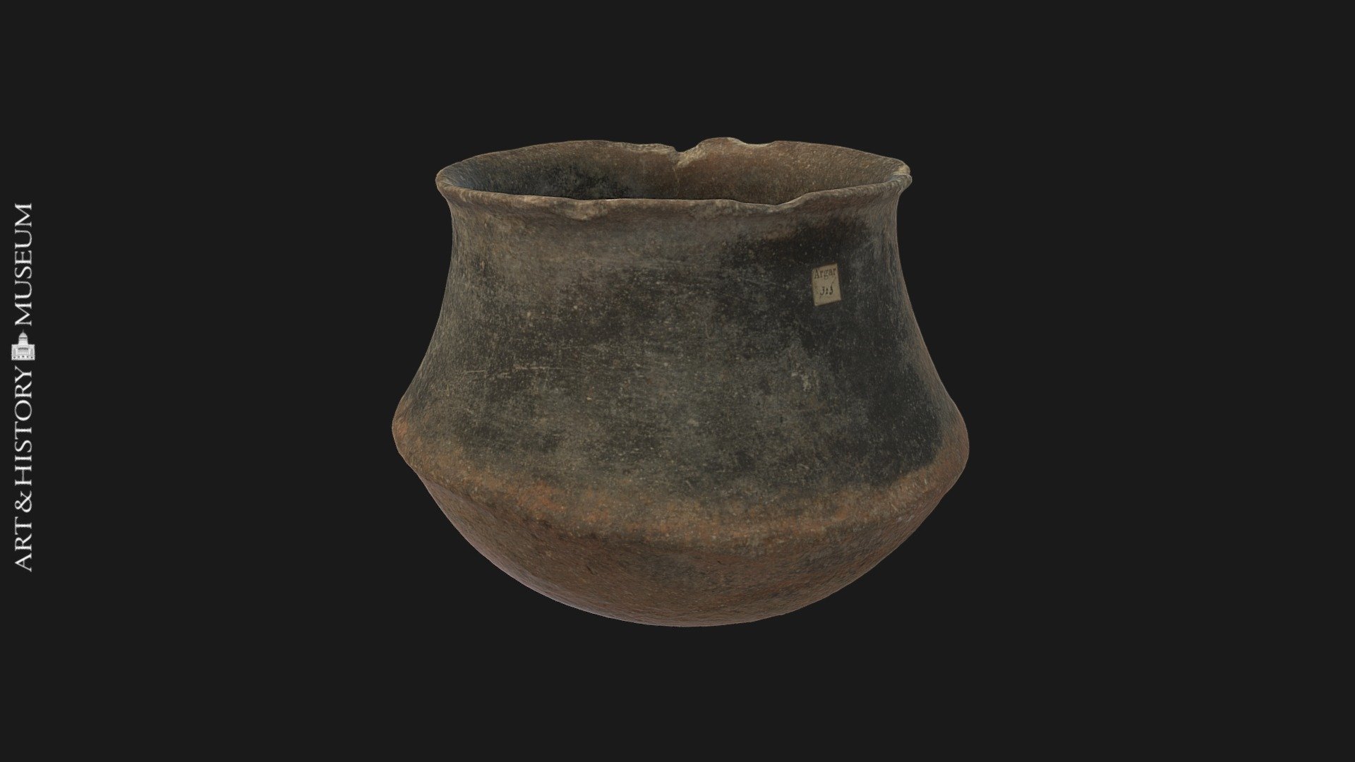 Carinated vase with flaring rim - PG.41.1.176