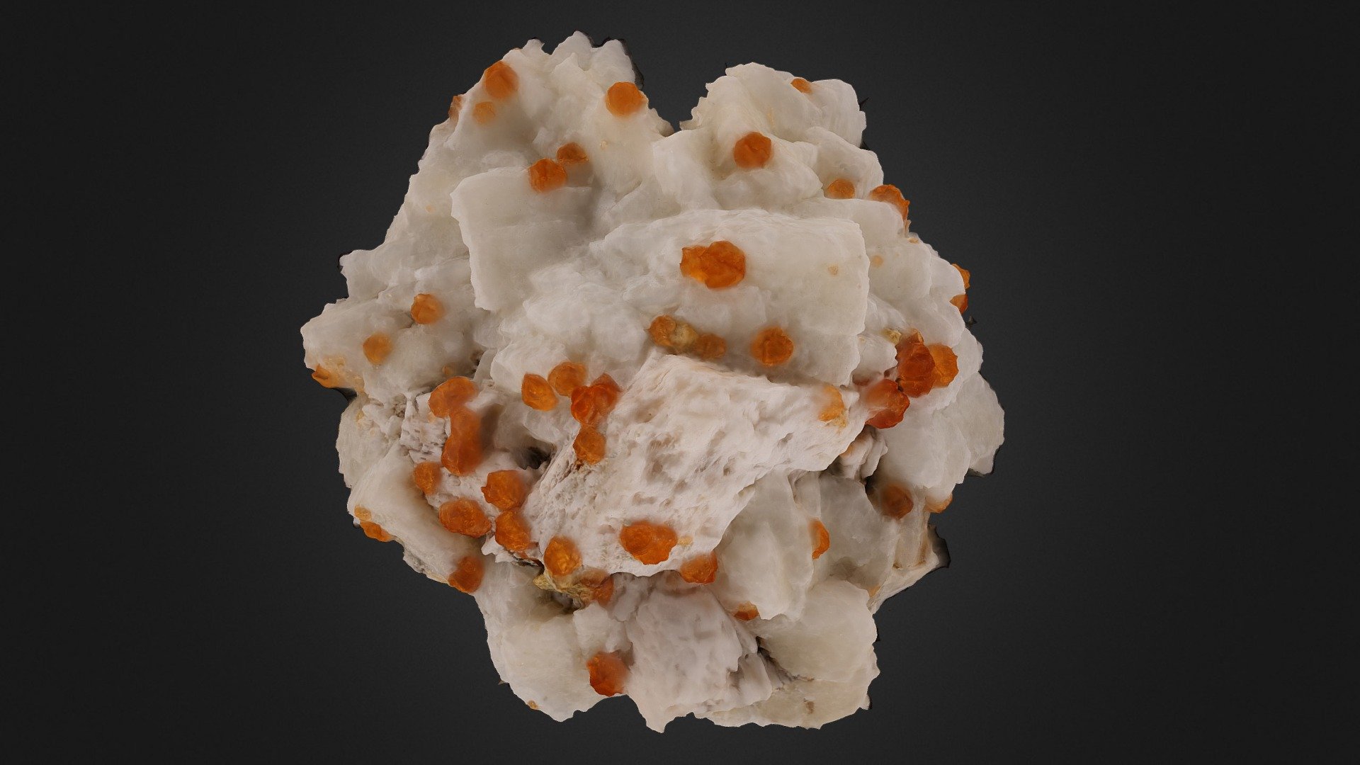 Garnet (aperture f2,8 comparison) — Sketchfab embed 3D viewer
