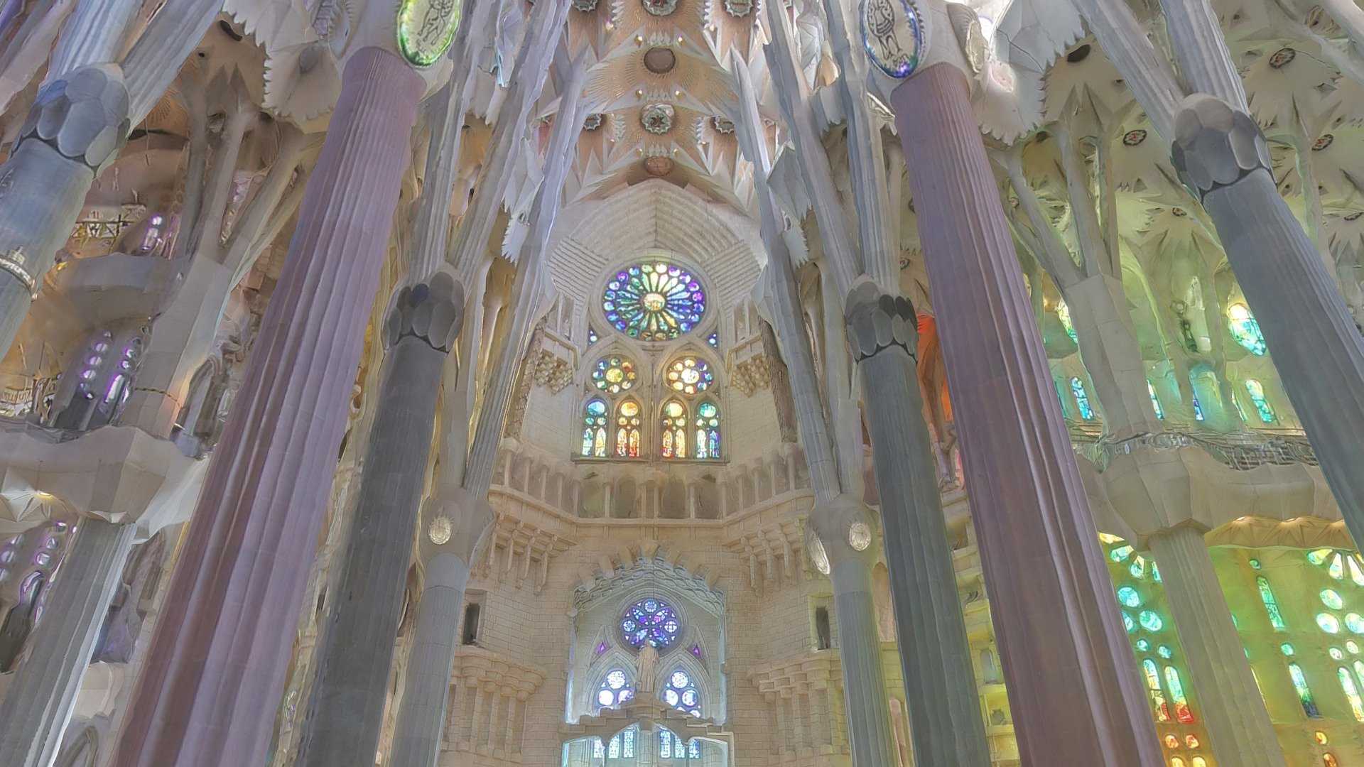 La Sagrada Família Interior - Google street view