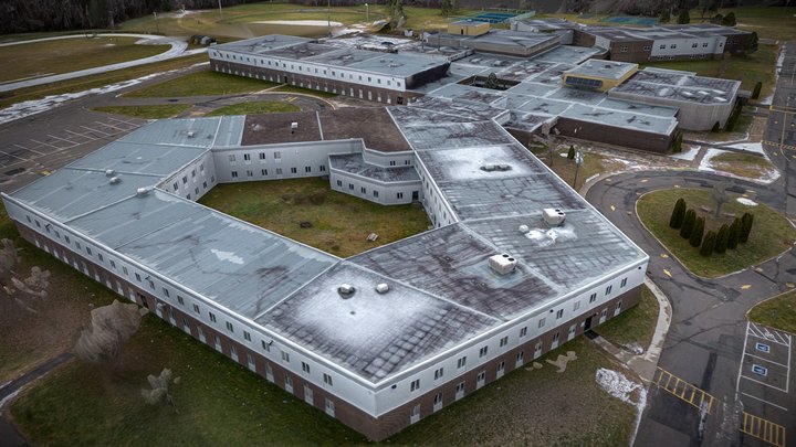 École Secondaire Népisiguit - Canadian School