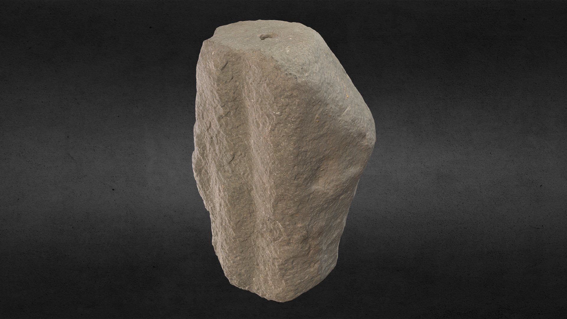 Kirkjubømúrurin: R019
