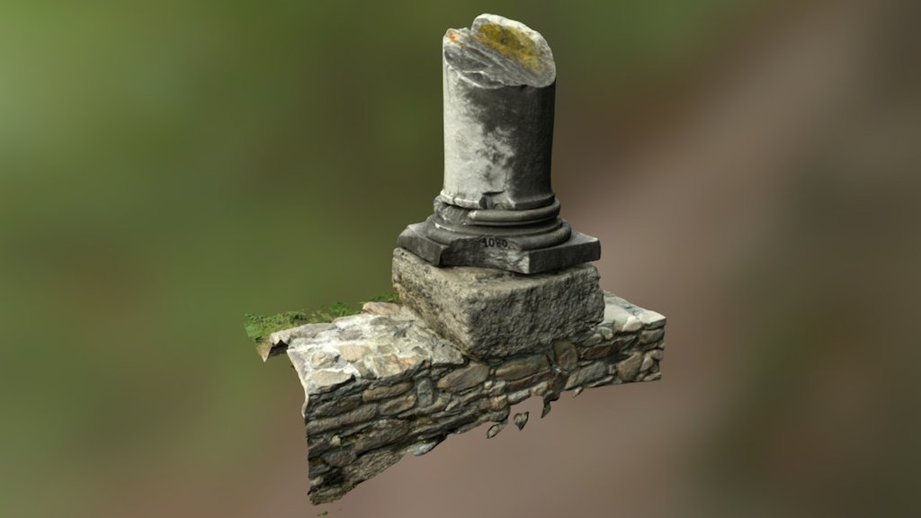Ulpia Traiana Sarmizegetusa: Column fragment
