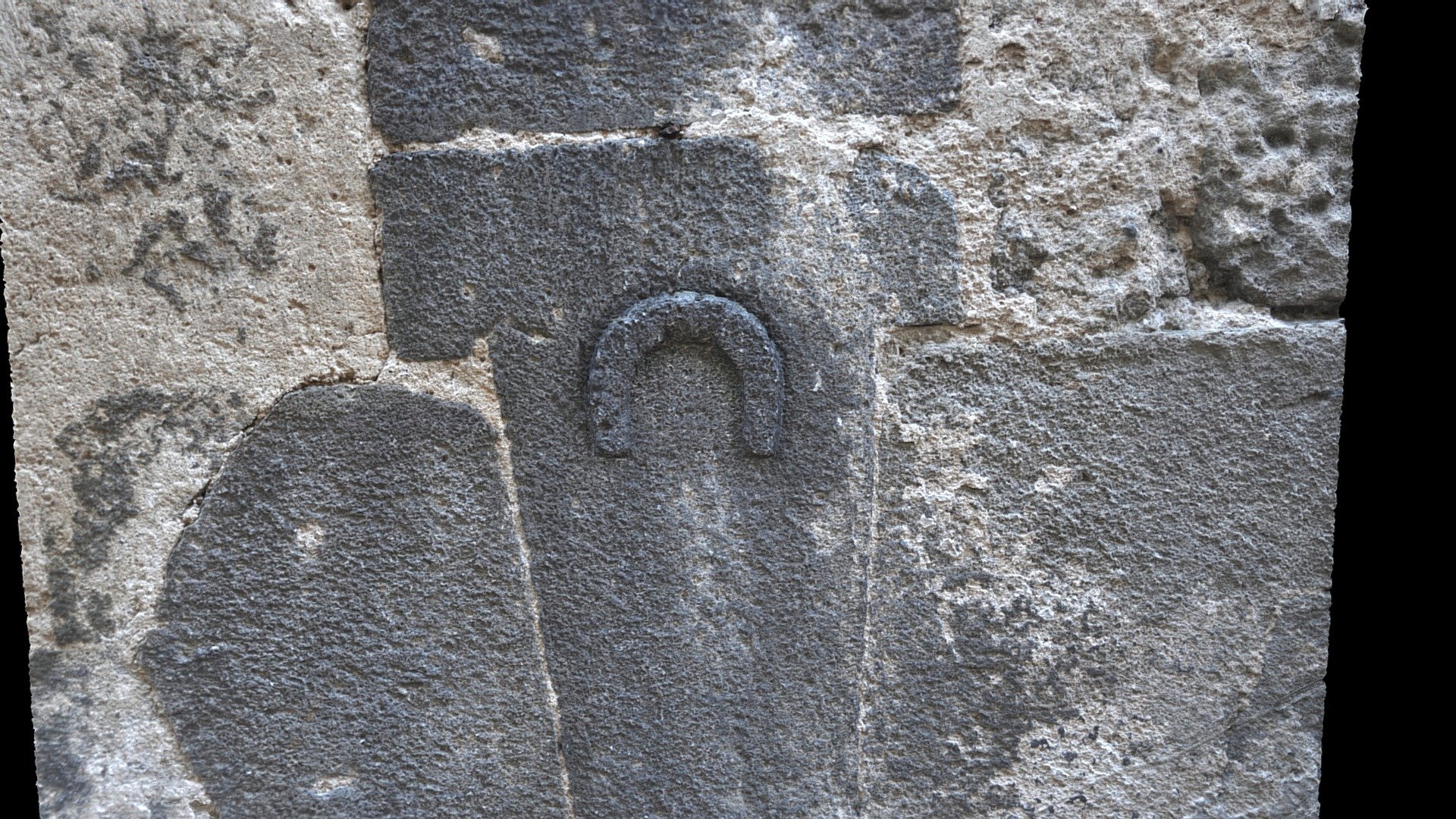 Horse Shoe Carving, Via Talassese, Arcidosso