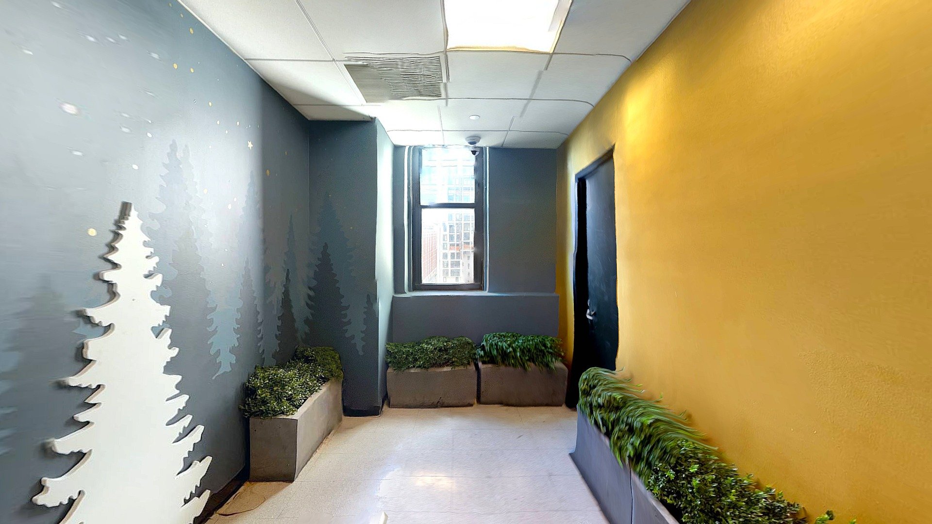 Day 140: Birreria lobby