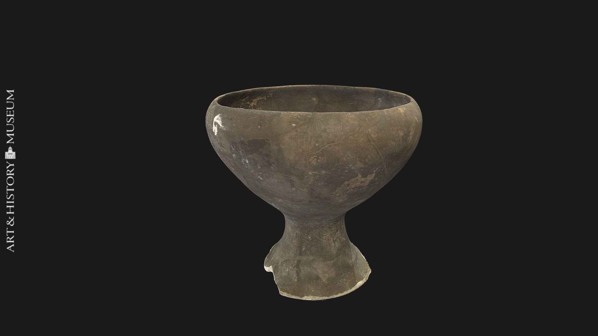 Bowl on foot - PG.2000.1544