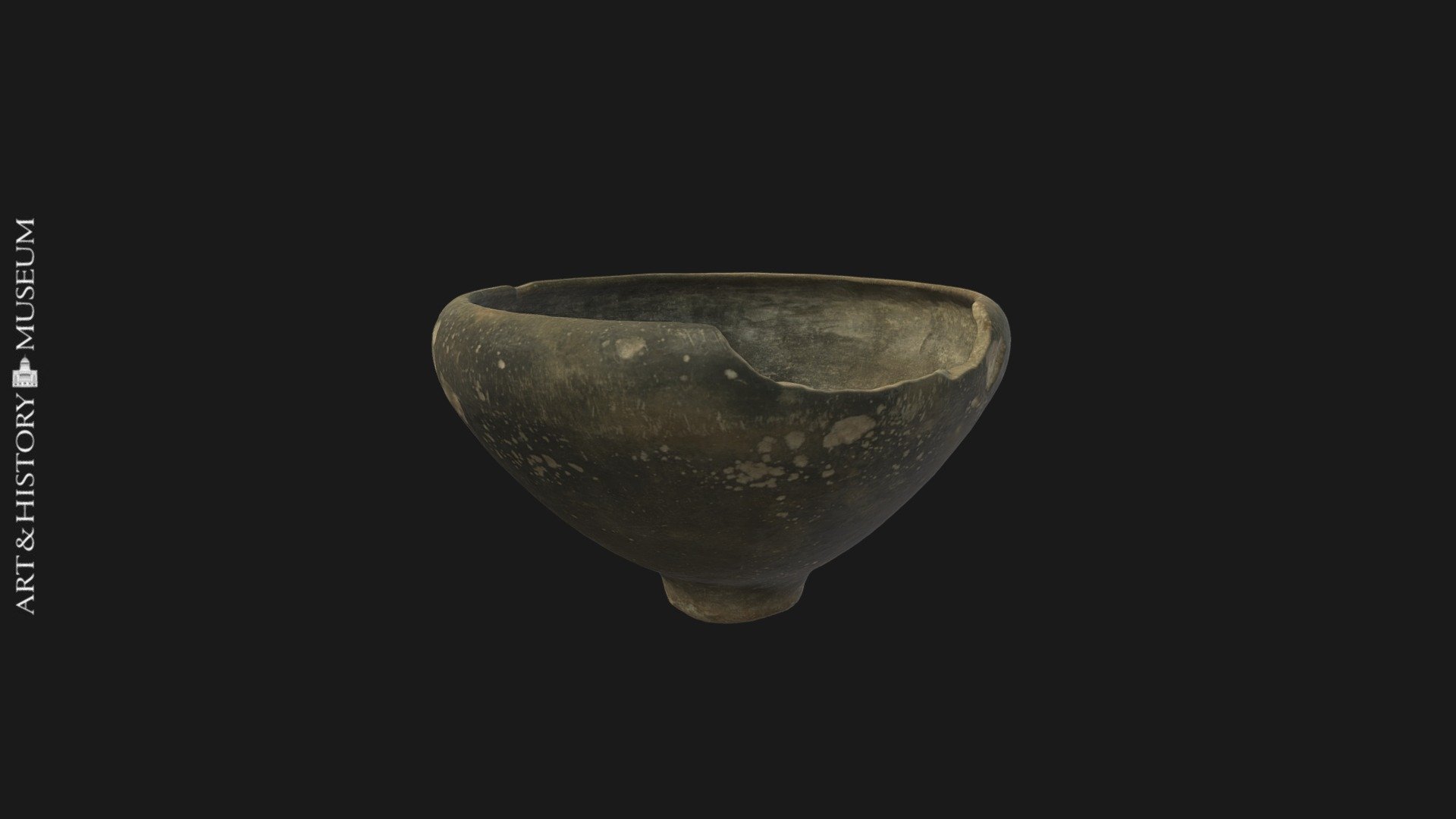Bowl on foot - PG.2000.1497