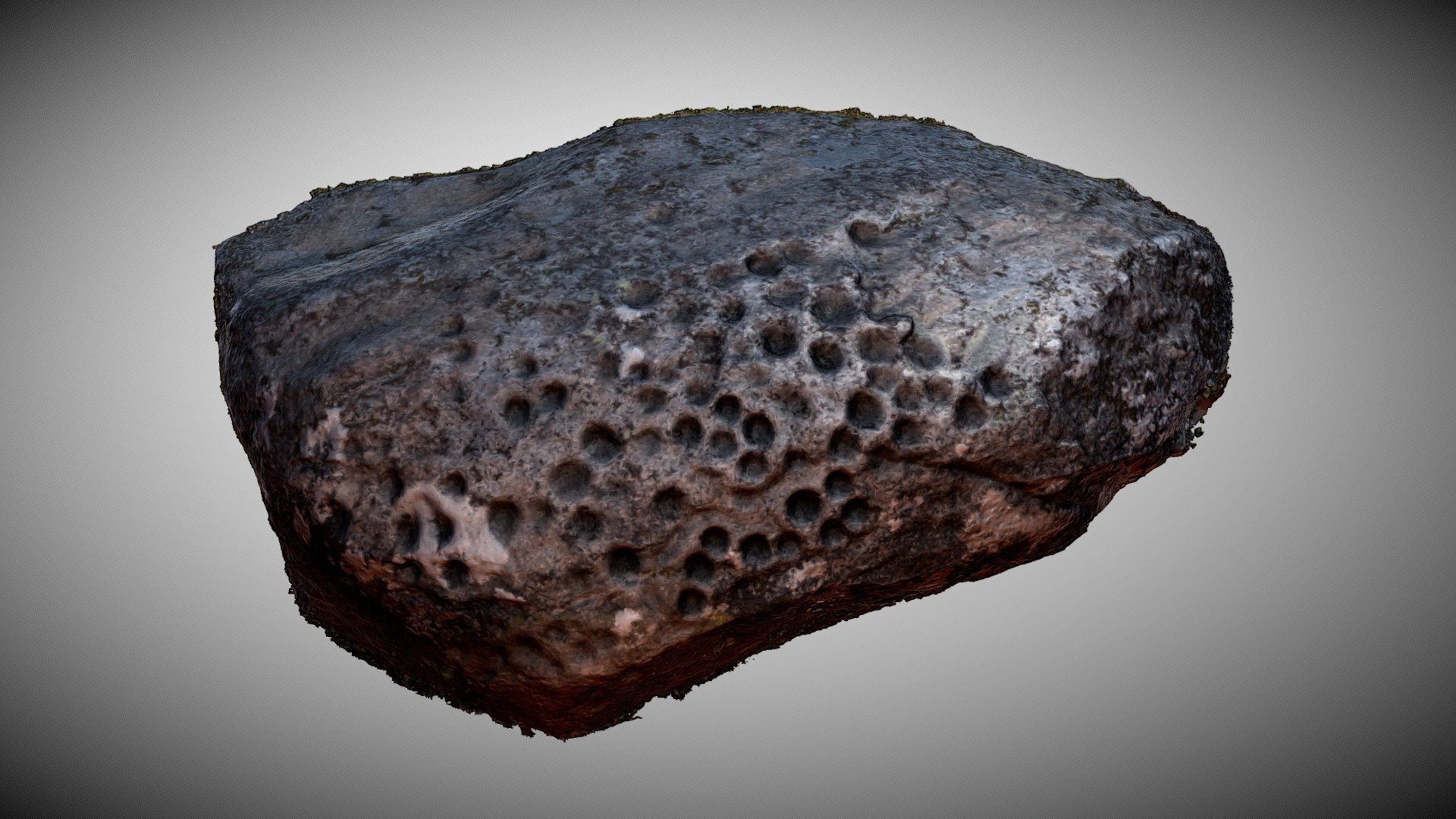 Camas Luinie - cup marked boulder (ScRAP 2241)