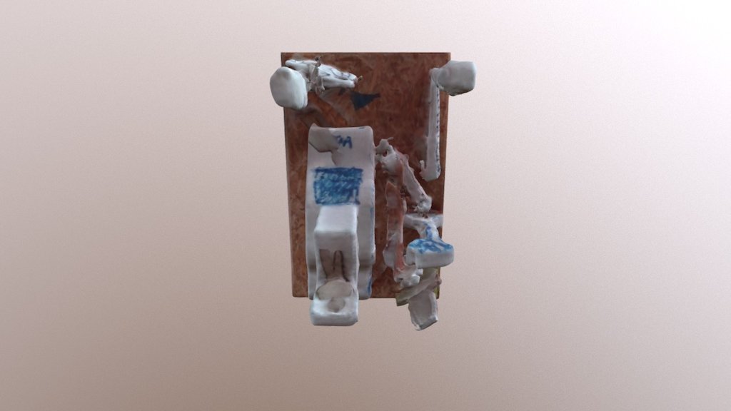 096++