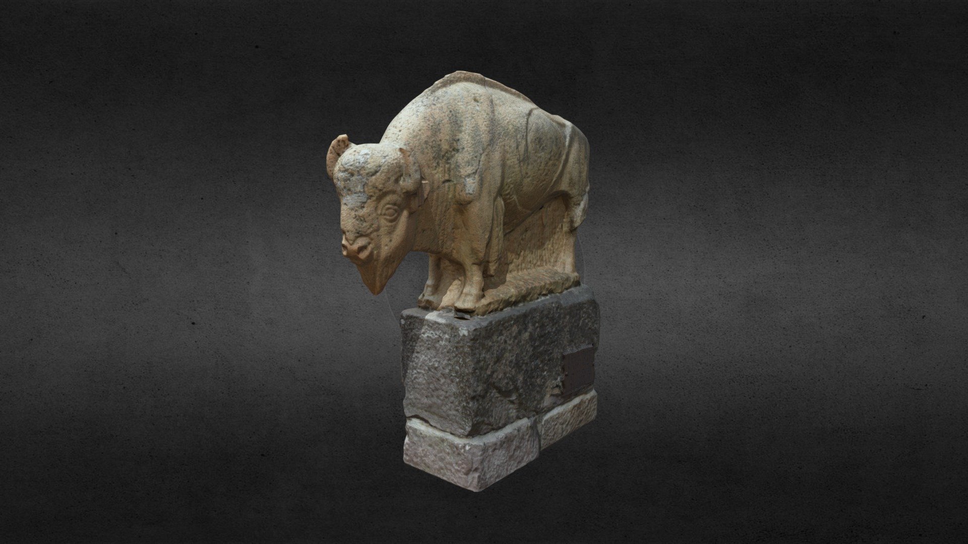 Bisonte de piedra, Santillana del Mar (Koré)